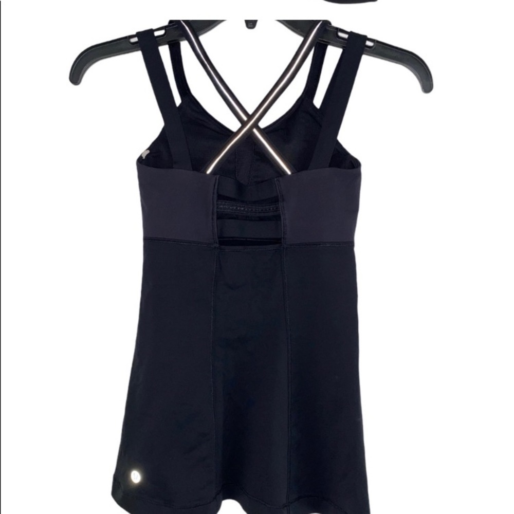 Lululemon athletic top.